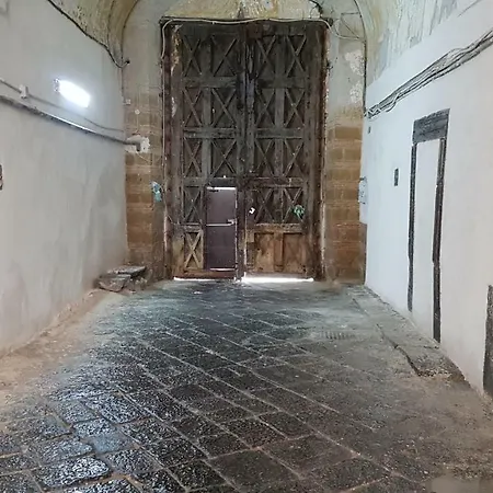 Il Miracolo Неаполь